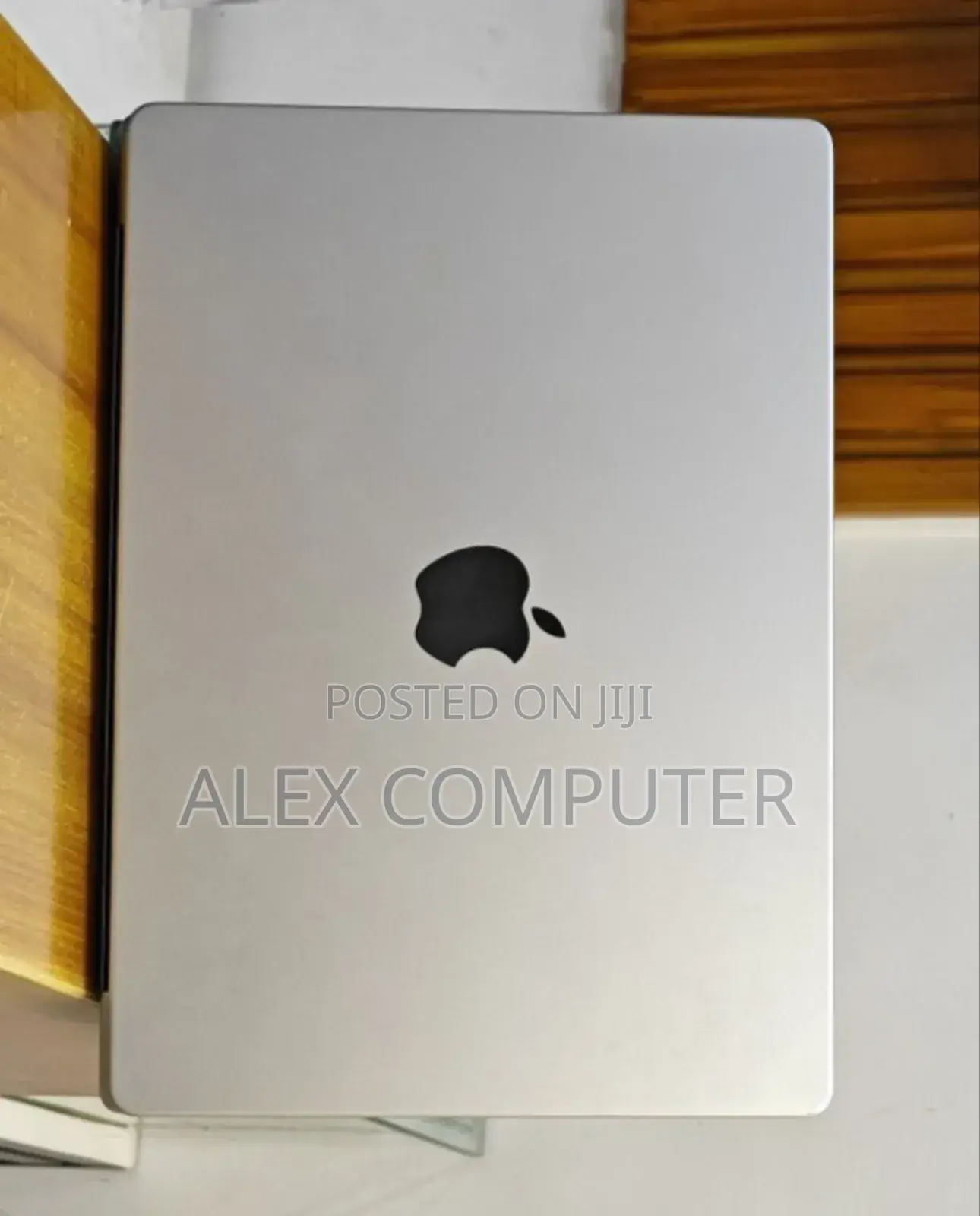 New Laptop Apple MacBook Pro M1 32GB Apple M1 SSD 1T