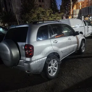 Photo - Toyota RAV4 2005 Silver