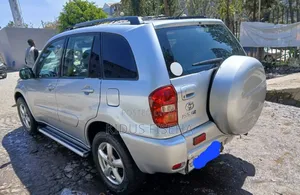 Toyota RAV4 2.0 2005 Silver