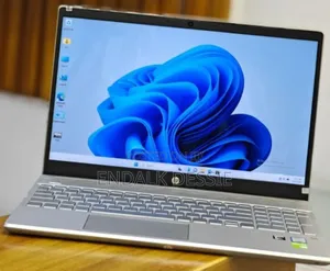 Photo - New Laptop HP 16GB Intel Core I5 SSD 512GB