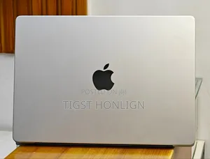 New Laptop Apple MacBook 32GB Apple M1 Pro SSD 1T