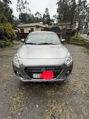 Photo - Suzuki Dzire 2022 Silver