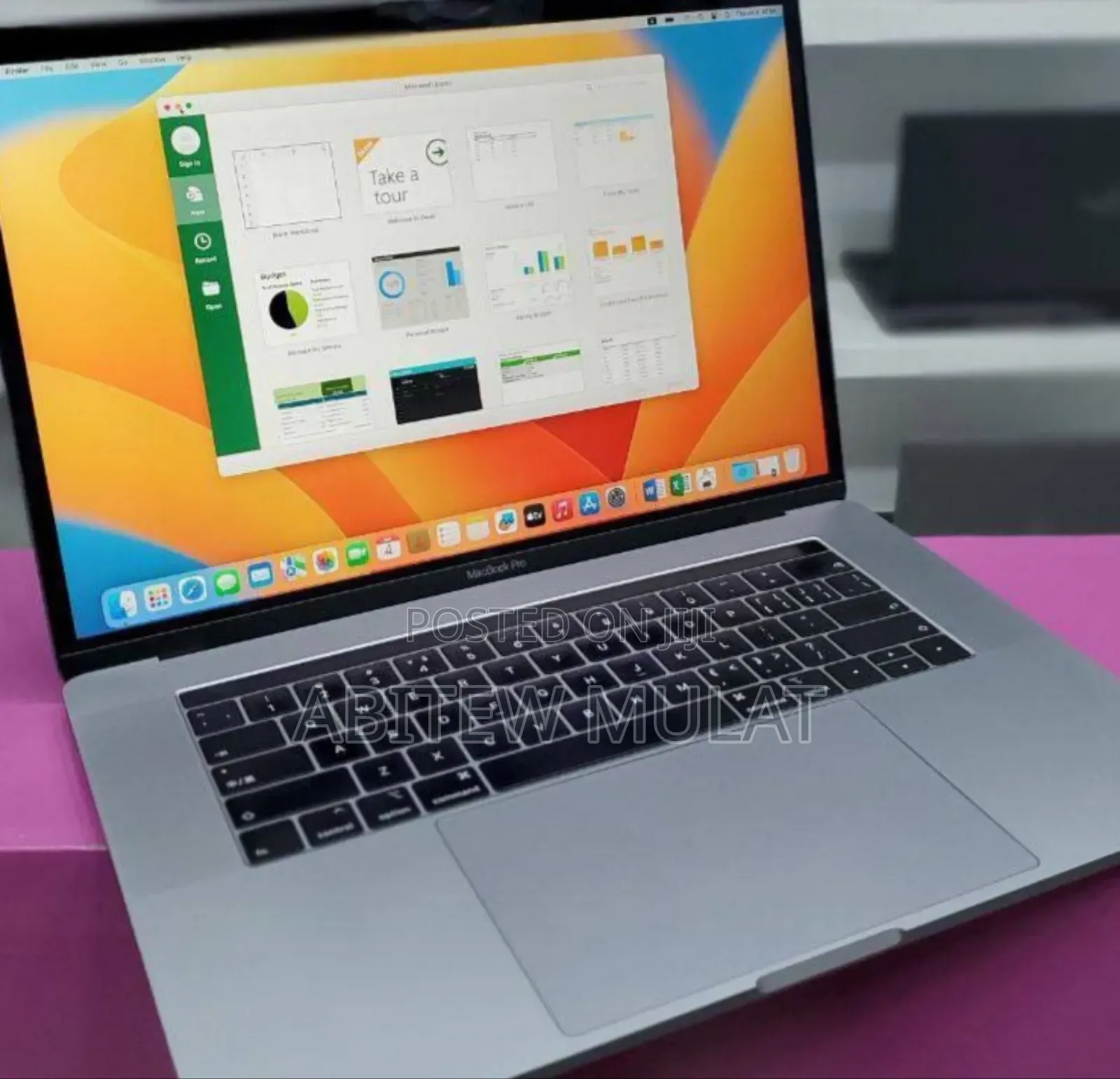 New Laptop Apple MacBook Pro 2018 16GB Intel Core I7 SSD 512GB