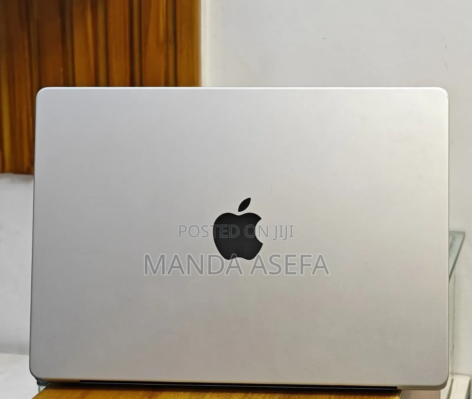 New Laptop Apple MacBook Pro M1 32GB Apple M1 Pro SSD 1T