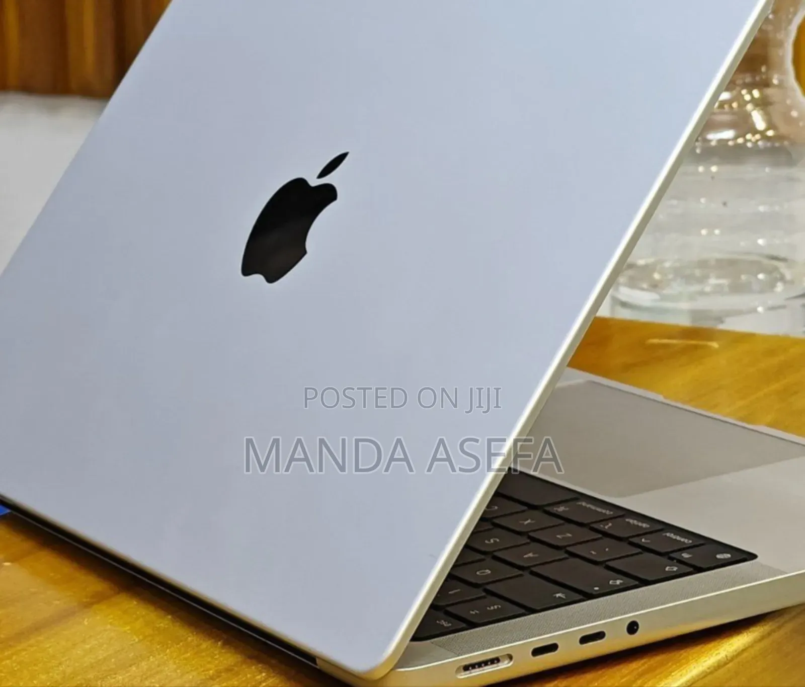 New Laptop Apple MacBook Pro M1 32GB Apple M1 Pro SSD 1T