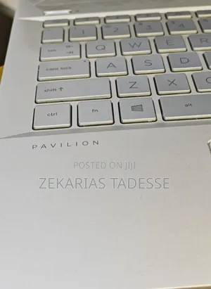 New Laptop HP Pavilion 14 8GB Intel Core I5 SSD 256GB