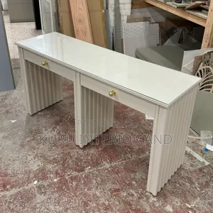 Photo - Modern Manicure Tabel 1