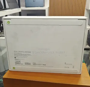 New Laptop Apple Macbook Pro 2025 M5 14-Inch 16GB Apple M4 SSD 512GB