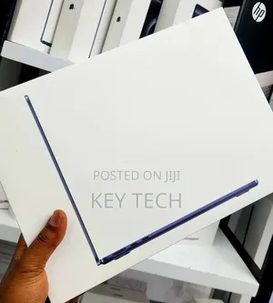 New Laptop Apple MacBook Air 2025 M4 13-Inch 16GB Apple M4 SSD 512GB