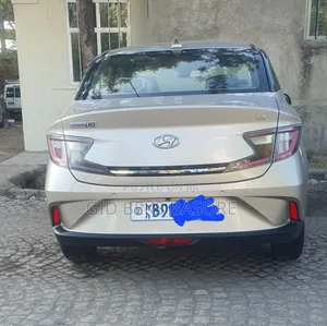 Hyundai I10 2021 Gold