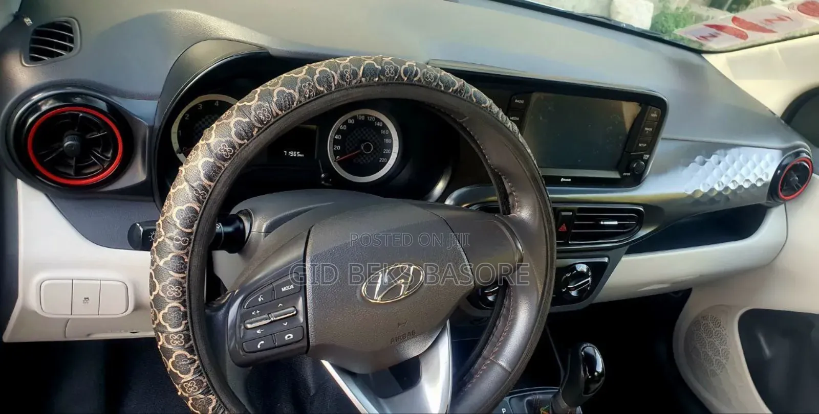 Hyundai I10 2021 Gold