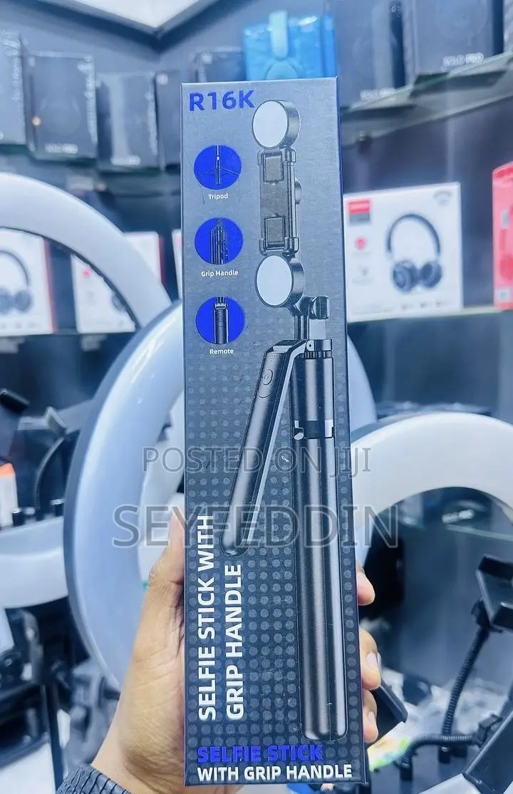 Selfie Stick With Grip Handle R16k