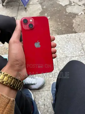 Apple iPhone 13 128 GB Red