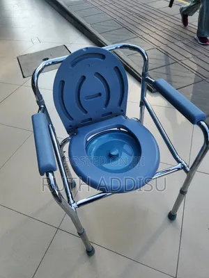 Photo - Commode Chair鳵的toilet Chair Brand New軍人commode Chair for Ealderly Popo