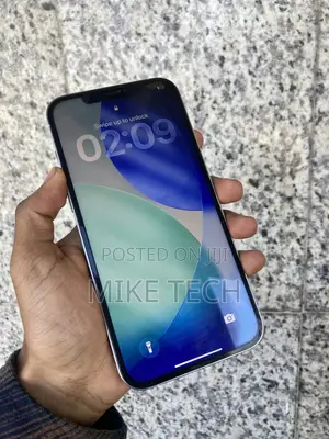 Photo - Apple iPhone 12 Pro Max 128 GB White