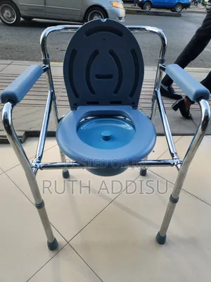 Photo - Toilet Chair了事commode Chair了事toilet Chair攵麼commode Chair卂你poty Chair
