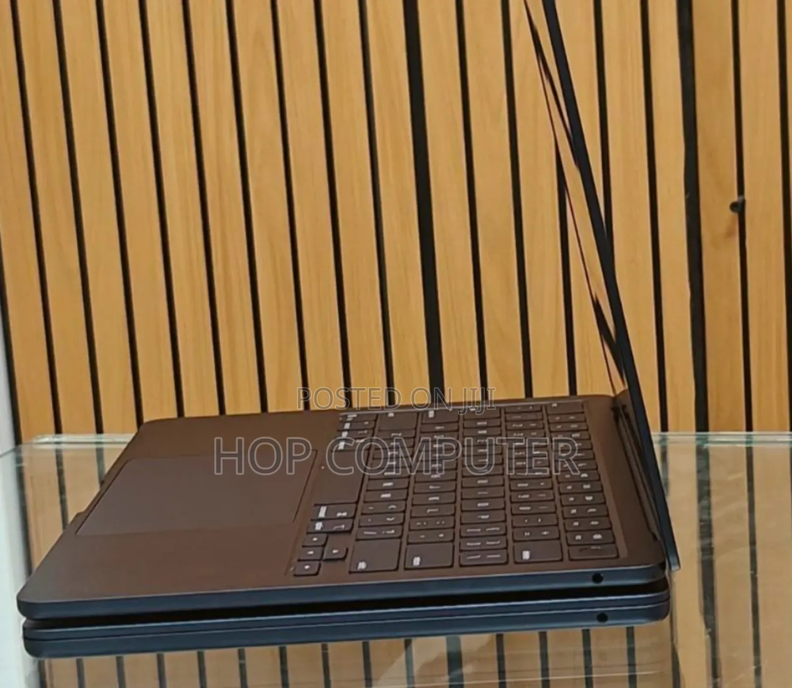 New Laptop Apple MacBook Air 2025 M4 13-inch 16GB Apple M4 SSD 256GB