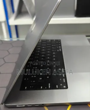 New Laptop Apple MacBook Pro M1 64GB Apple M1 Pro SSD 1T