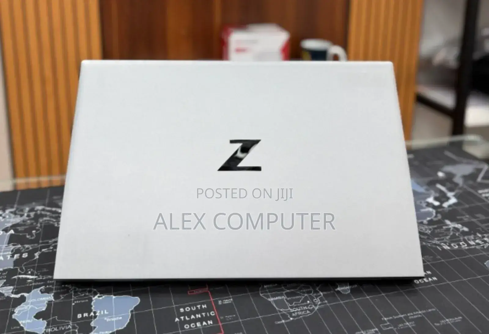New Laptop HP ZBook Firefly G8 32GB Intel Core I7 SSD 512GB