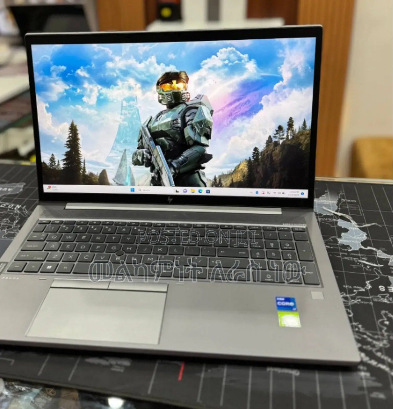 New Laptop HP ZBook Firefly G8 32GB Intel Core I7 SSD 512GB