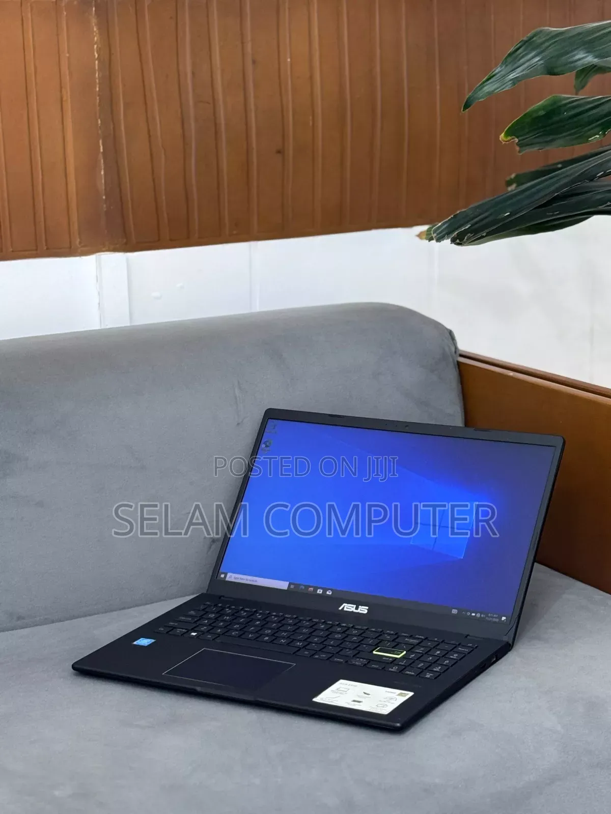 New Laptop Asus 1015E 4GB Intel SSD 256GB