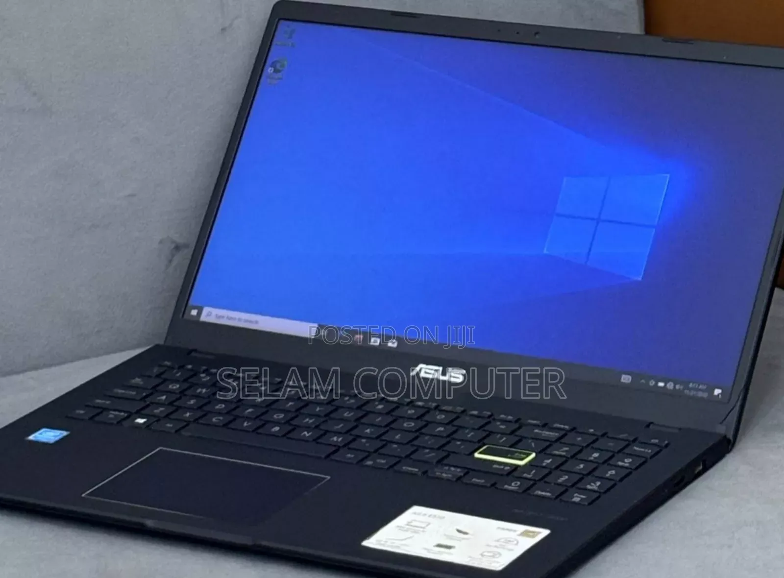 New Laptop Asus 1015E 4GB Intel SSD 256GB