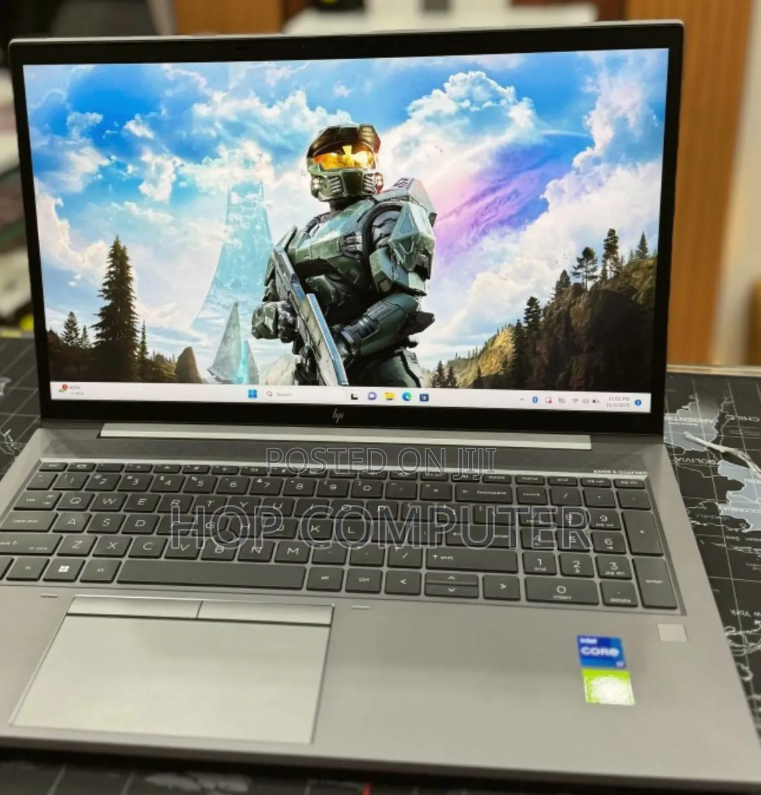 New Laptop HP ZBook Firefly G8 16GB Intel Core I7 SSD 512GB