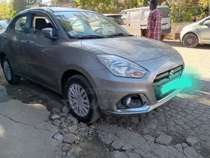 Suzuki Dzire 2022 Silver