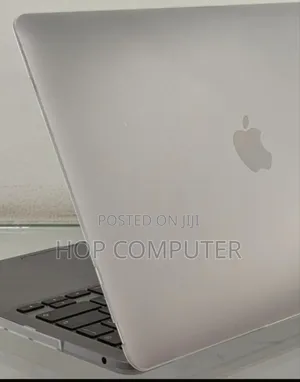 New Laptop Apple MacBook Pro 2022 M2 8GB Apple M2 SSD 256GB