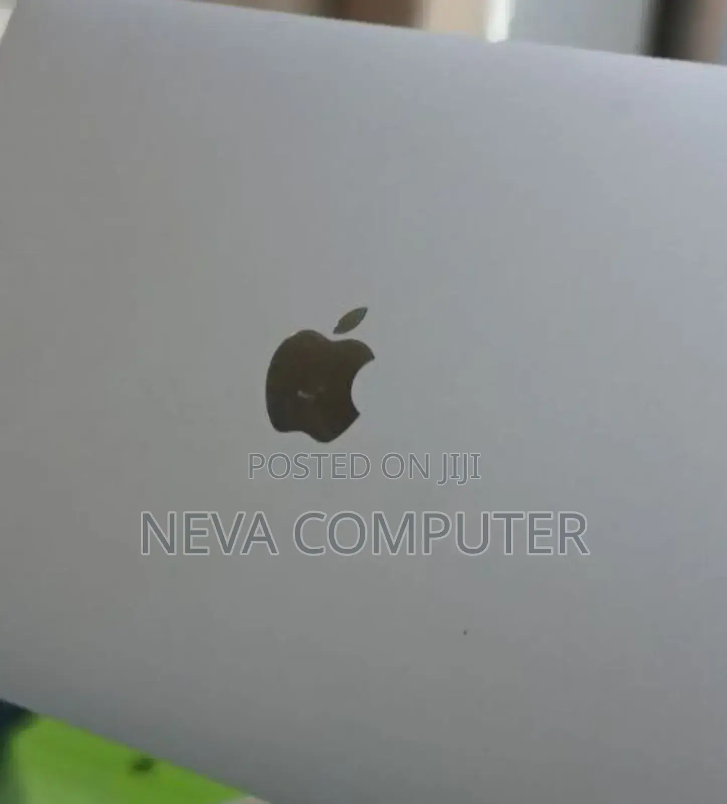 New Laptop Apple MacBook Pro M1 8GB Apple M2 SSD 256GB