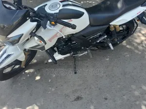Photo - New TVS Apache 180 RTR 2022 White