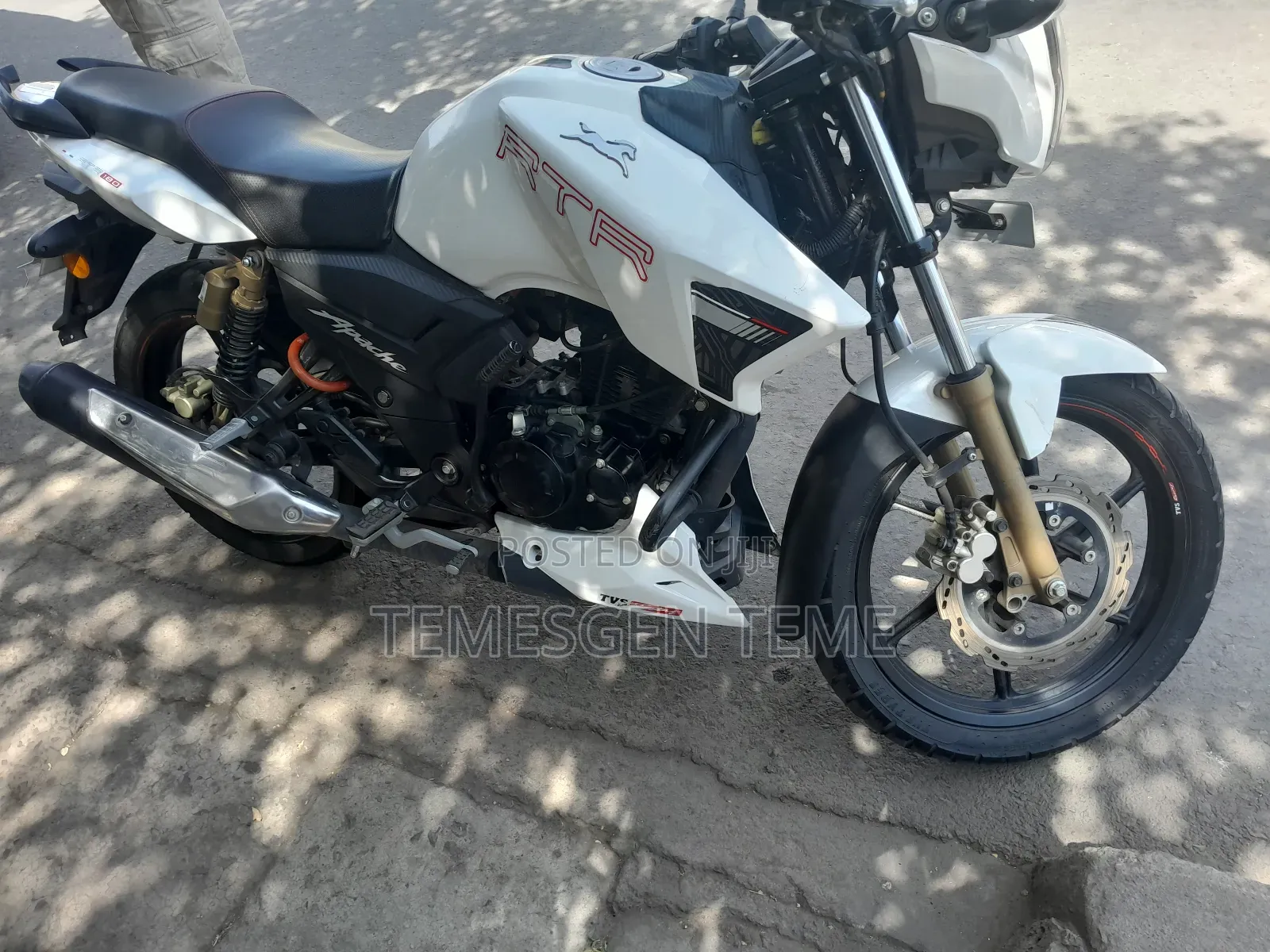 New TVS Apache 180 RTR 2022 White