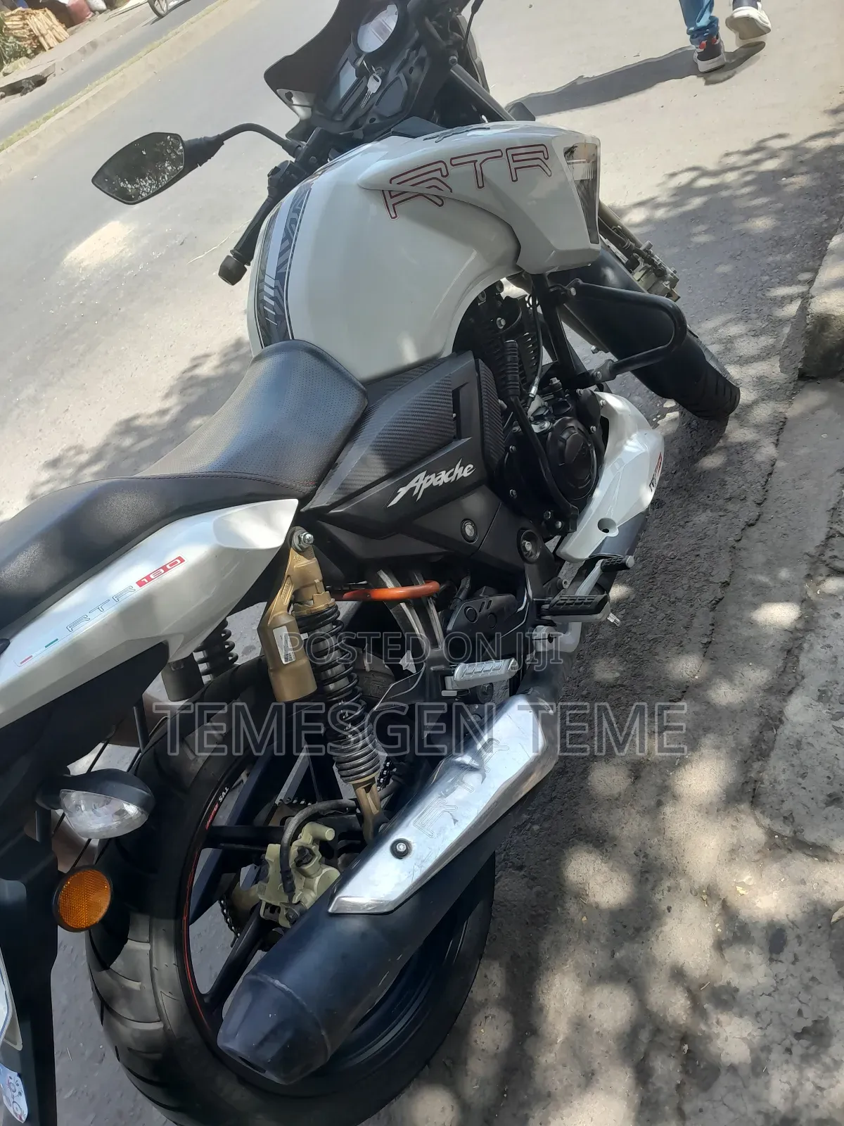 New TVS Apache 180 RTR 2022 White