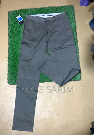 Soft and Comfortable ካኪ New