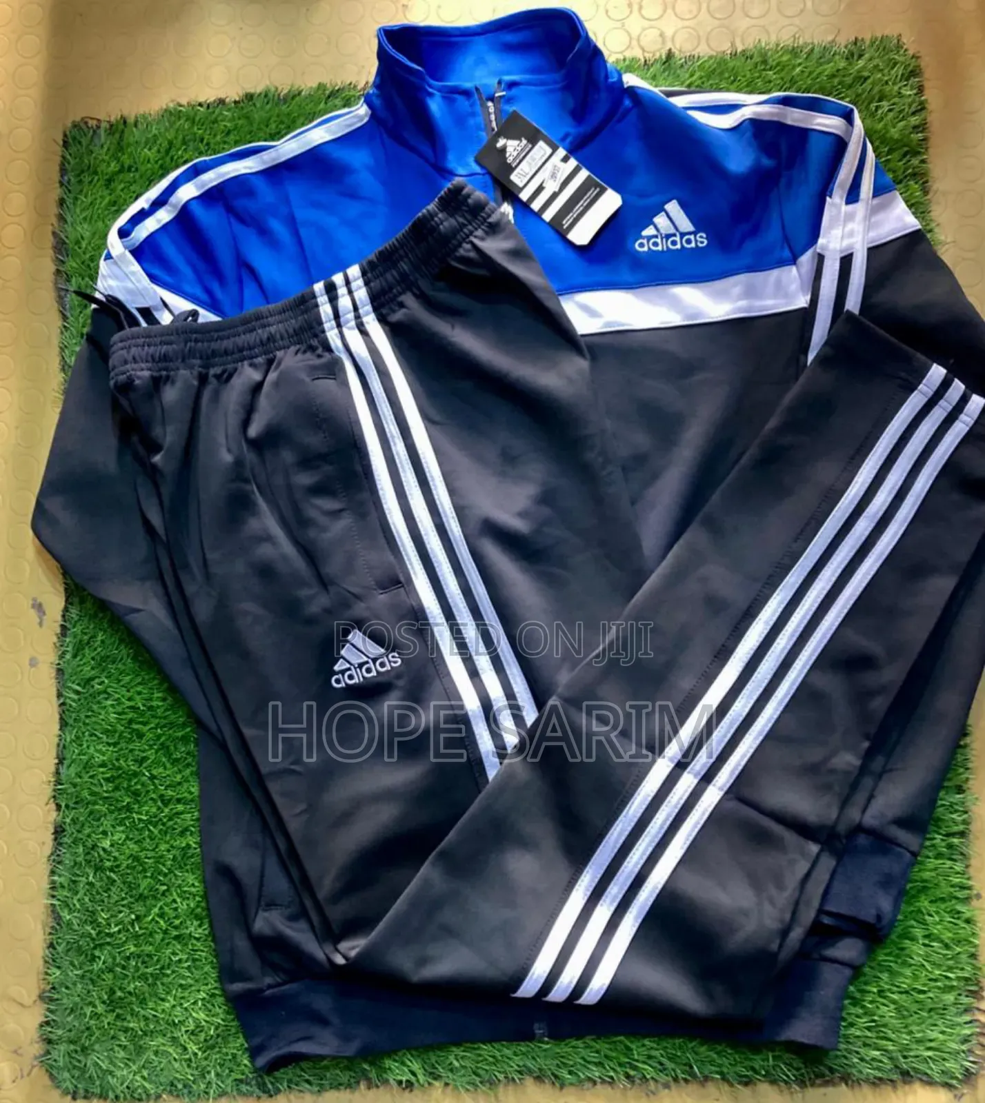 አድስ ሙሉ ቶታ Complete