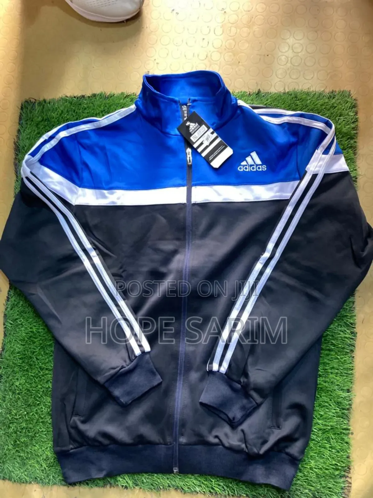 አድስ ሙሉ ቶታ Complete