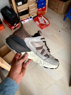 Photo - Max Sketcher Shows