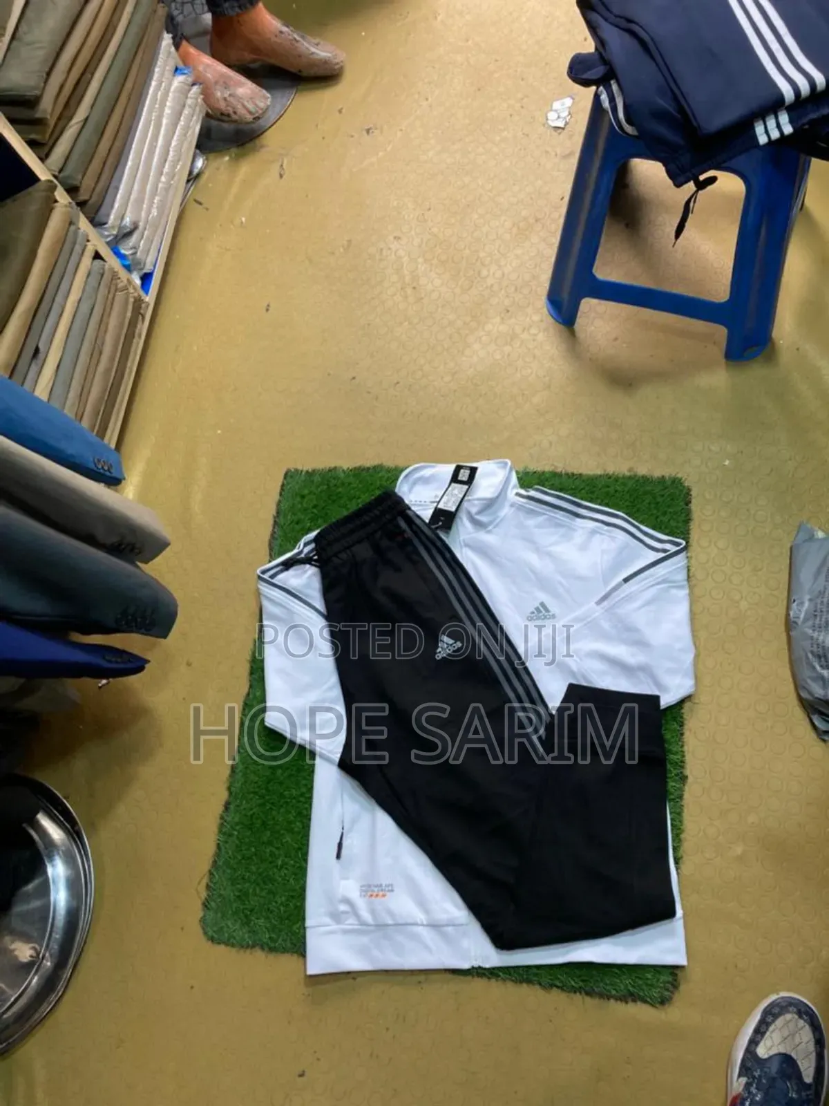 Complete Tuta White Color