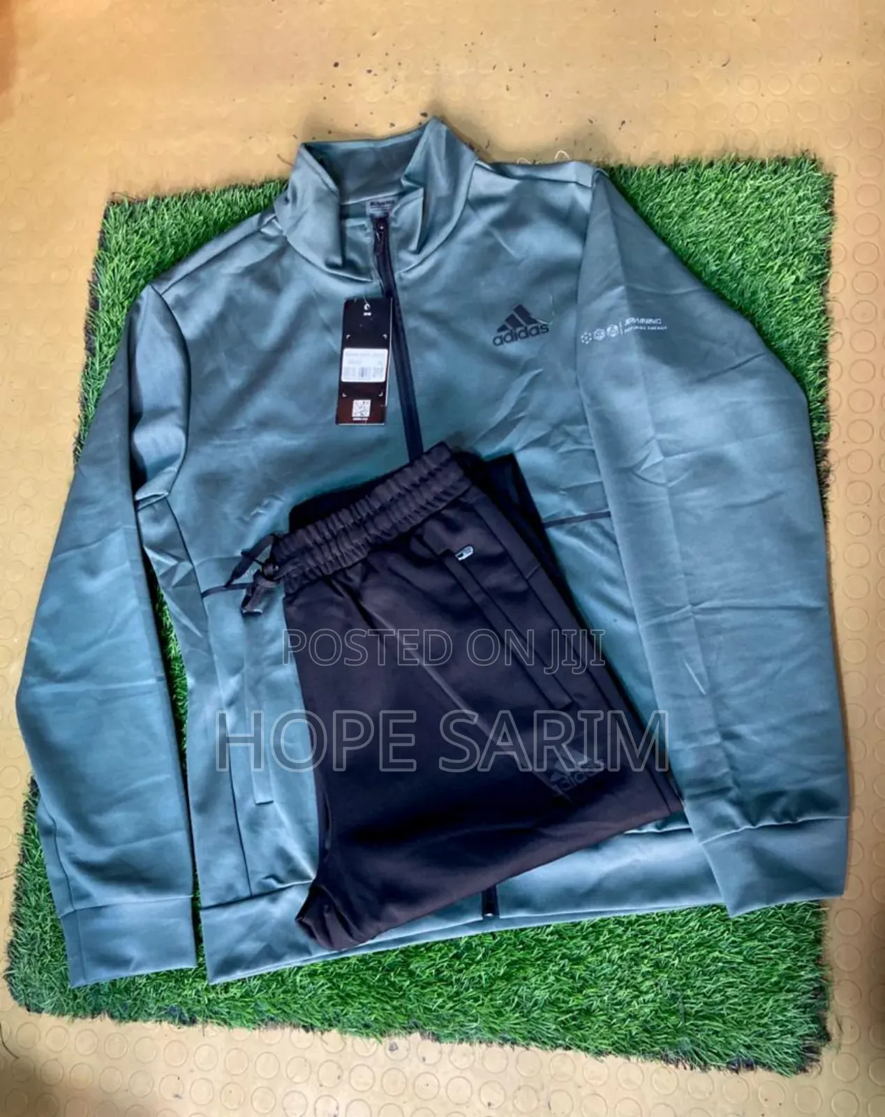 በቅርብ የገቡ ቱታ