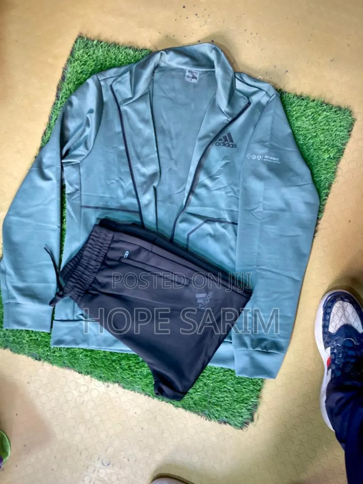 በቅርብ የገቡ ቱታ