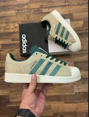 Adidas Old School