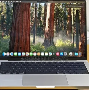 New Laptop Apple MacBook Pro M1 32GB Apple M1 Pro SSD 1T