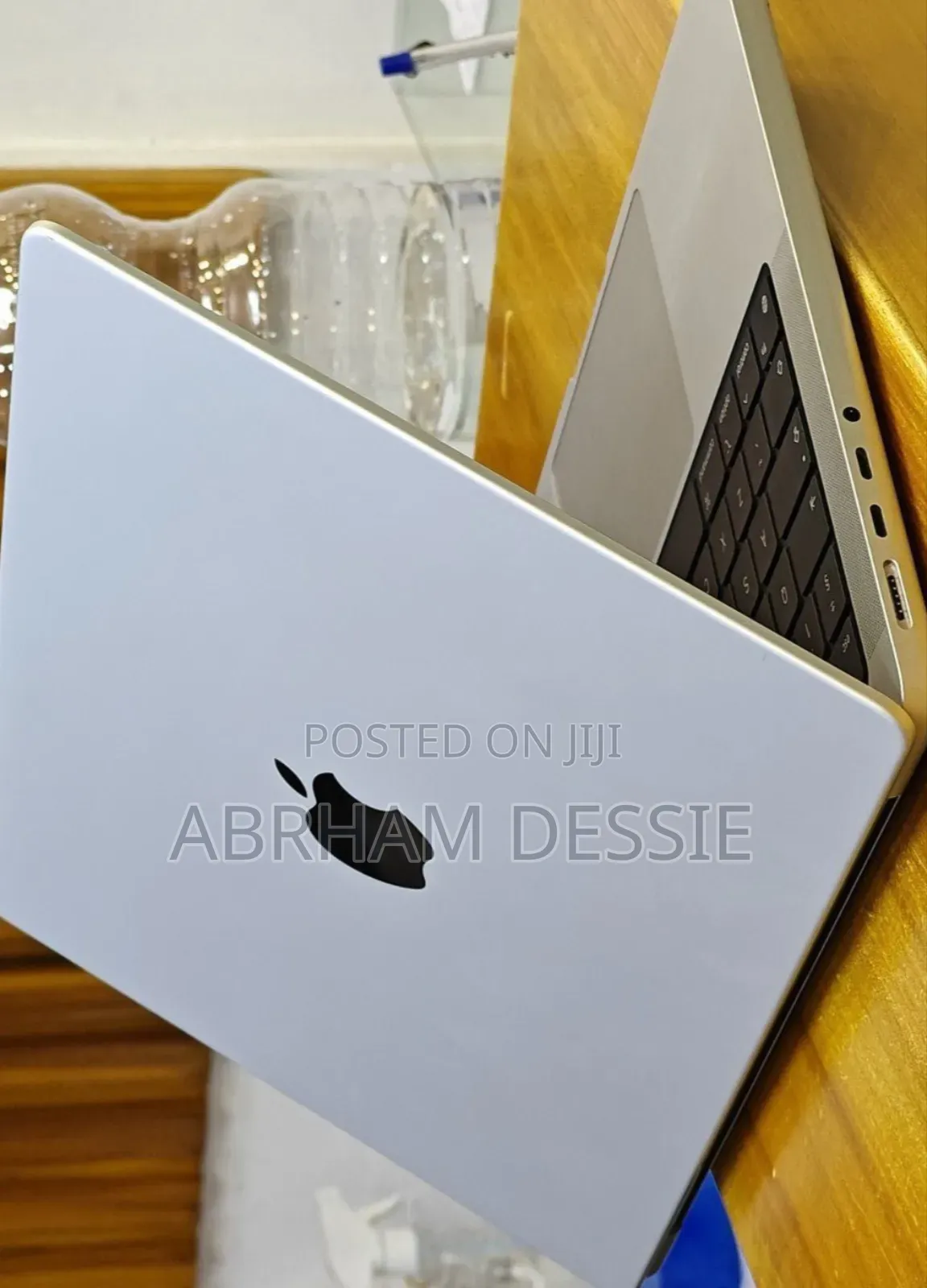 New Laptop Apple MacBook Pro M1 32GB Apple M1 Pro SSD 1T