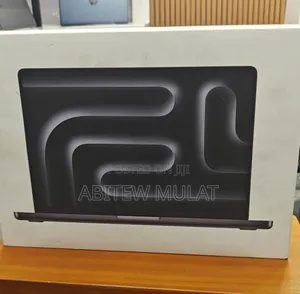 New Laptop Apple Macbook Pro 2025 M5 14-Inch 16GB Apple M4 SSD 512GB