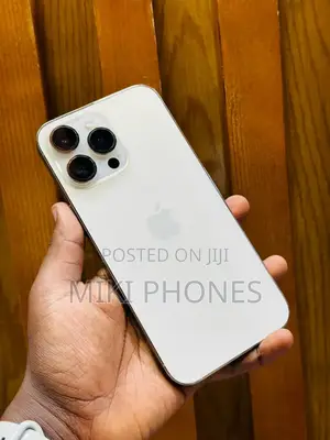 Photo - Apple iPhone 14 Pro Max 256 GB White