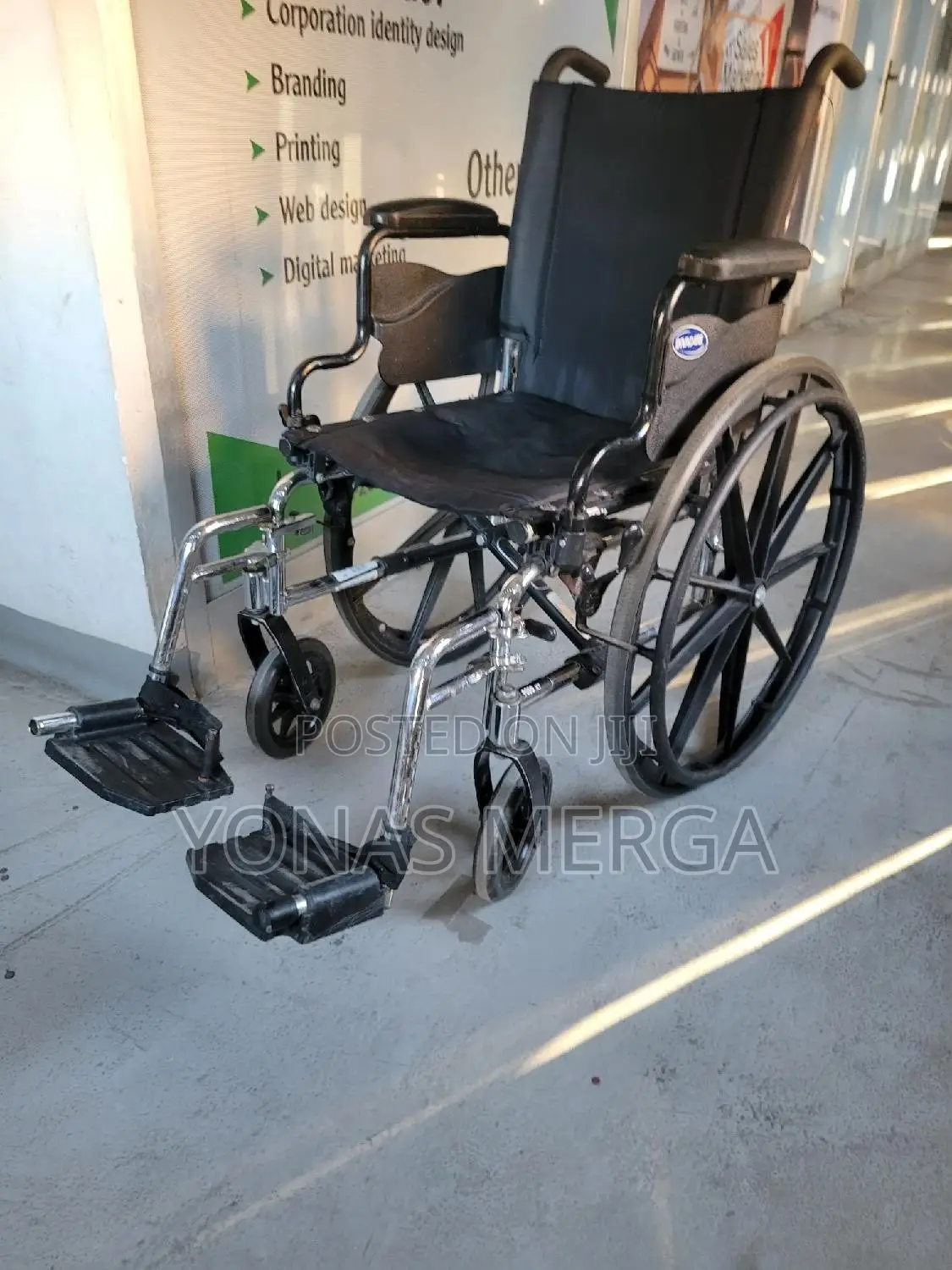 Normal Wheelchair蜂帳used Wheelchair豺鯖foldable and Easy Mobility