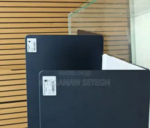 New Laptop Apple MacBook Air 2025 M4 13-Inch 16GB Apple M4 SSD 256GB