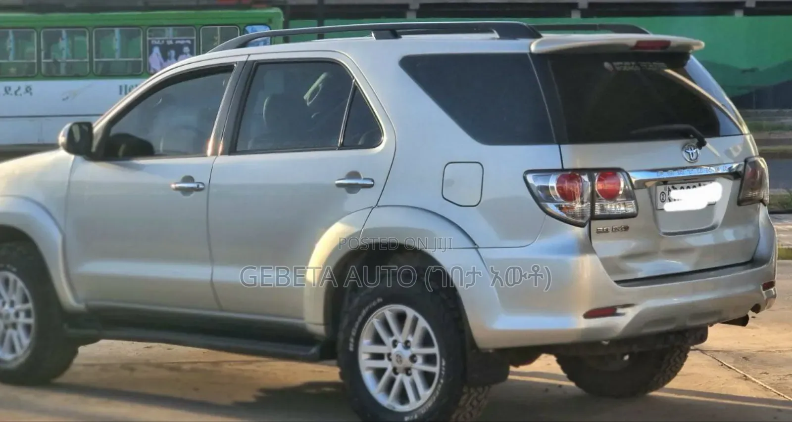 Toyota Fortuner 2013