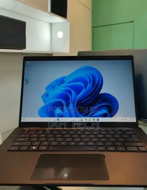 New Laptop Dell Latitude 5310 16GB Intel Core I7 SSD 512GB