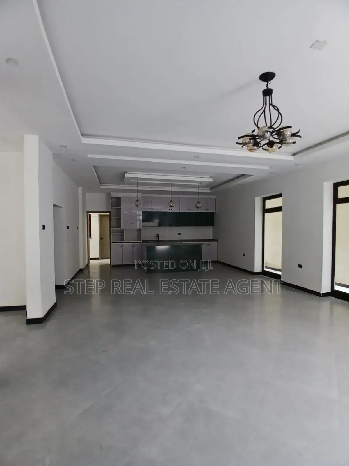 8bdrm House in Bole for sale